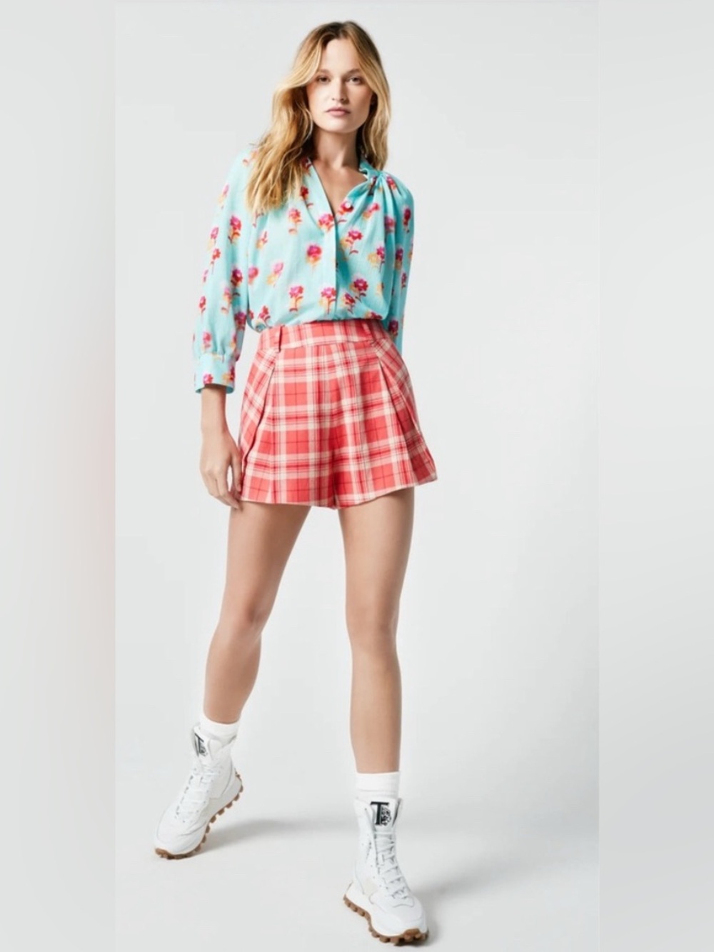 Smythe Pleated Walking Shorts Watermelon Plaid Size 4